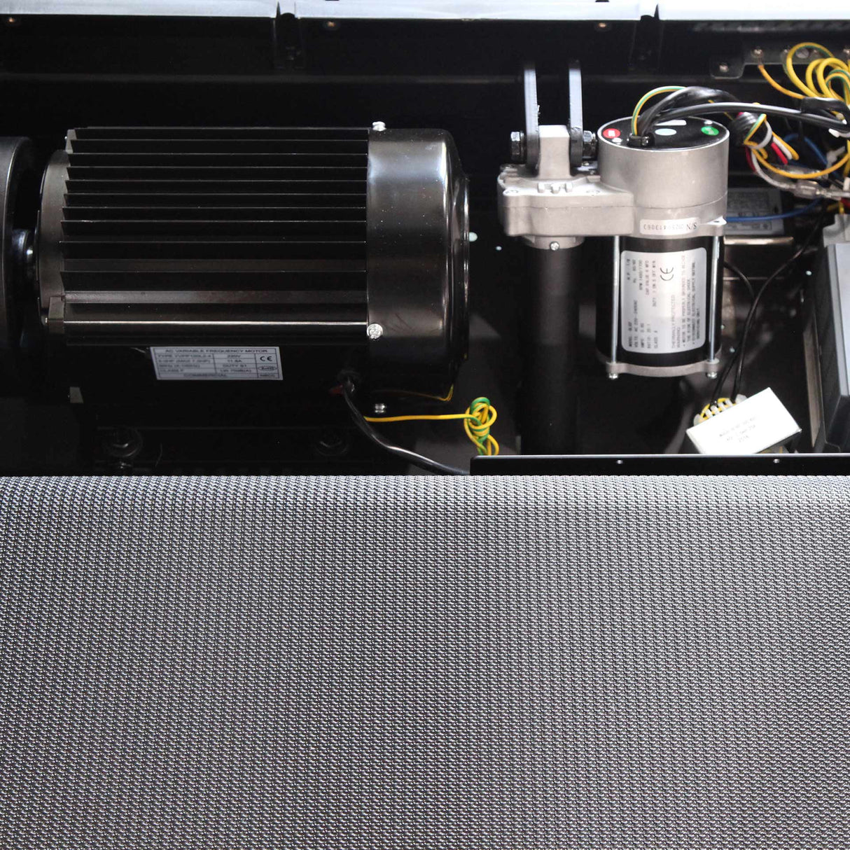 Tapis Roulant T81 Diamond motore 5,0 - 7,0 Hp AC 25 km/h